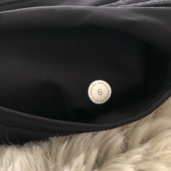 EUC lululemon fast and frees size 6 - Picture 3 of 3